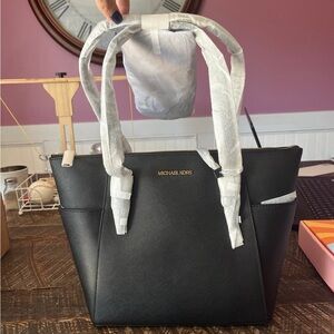 Michael Kors Tote